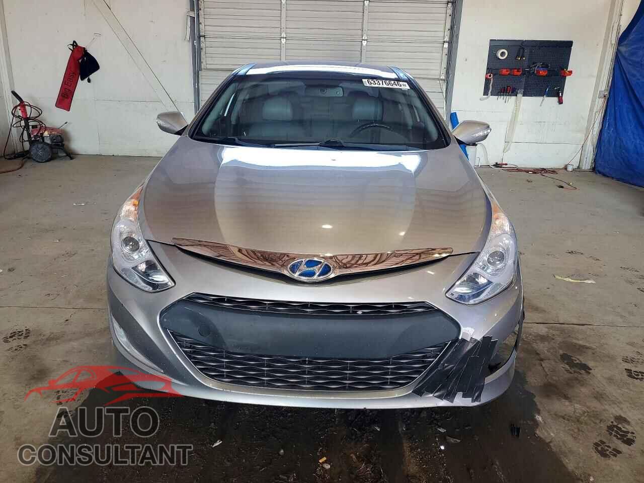 HYUNDAI SONATA 2014 - KMHEC4A40EA105012