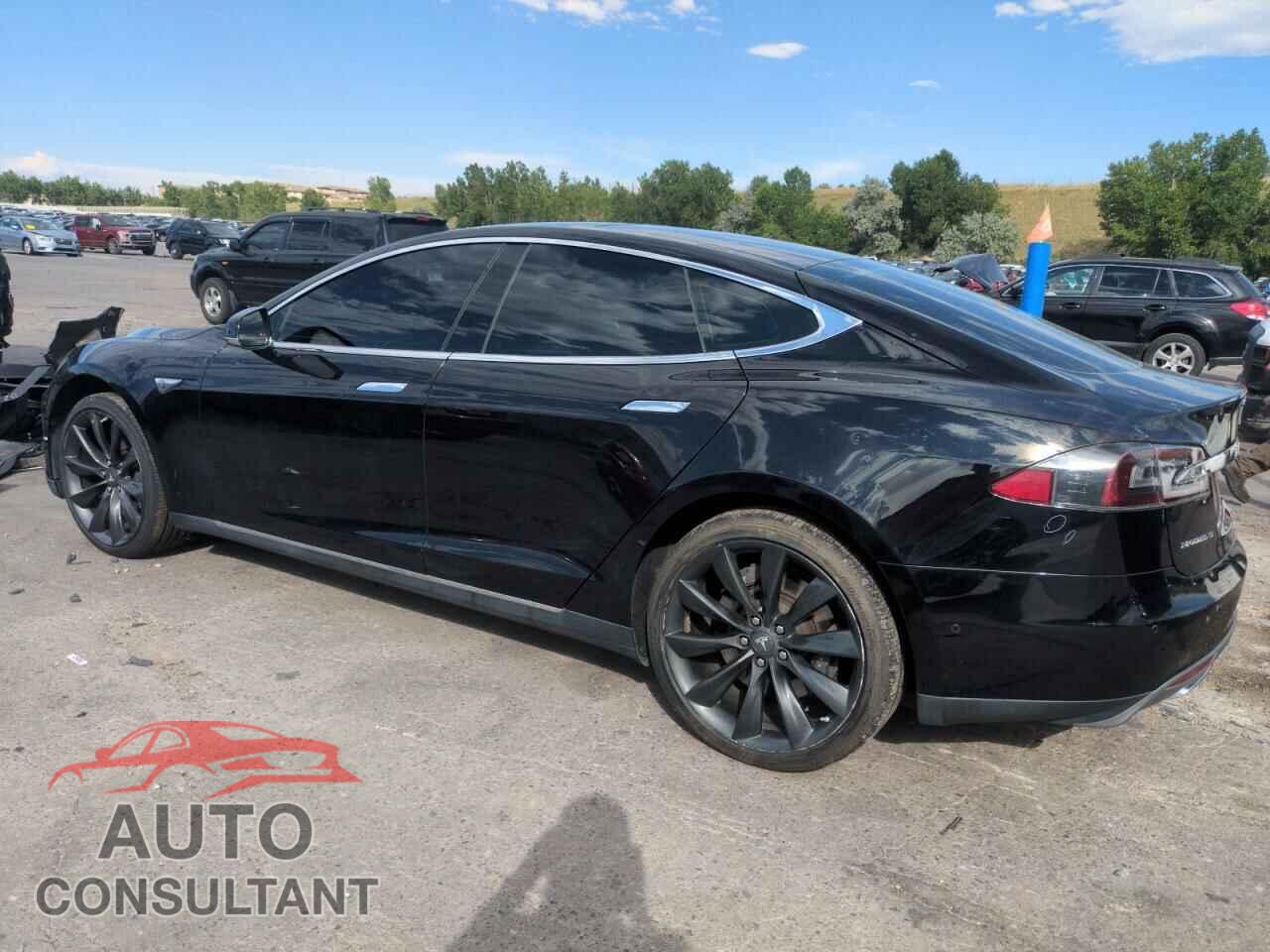 TESLA MODEL S 2015 - 5YJSA1H21FF085880