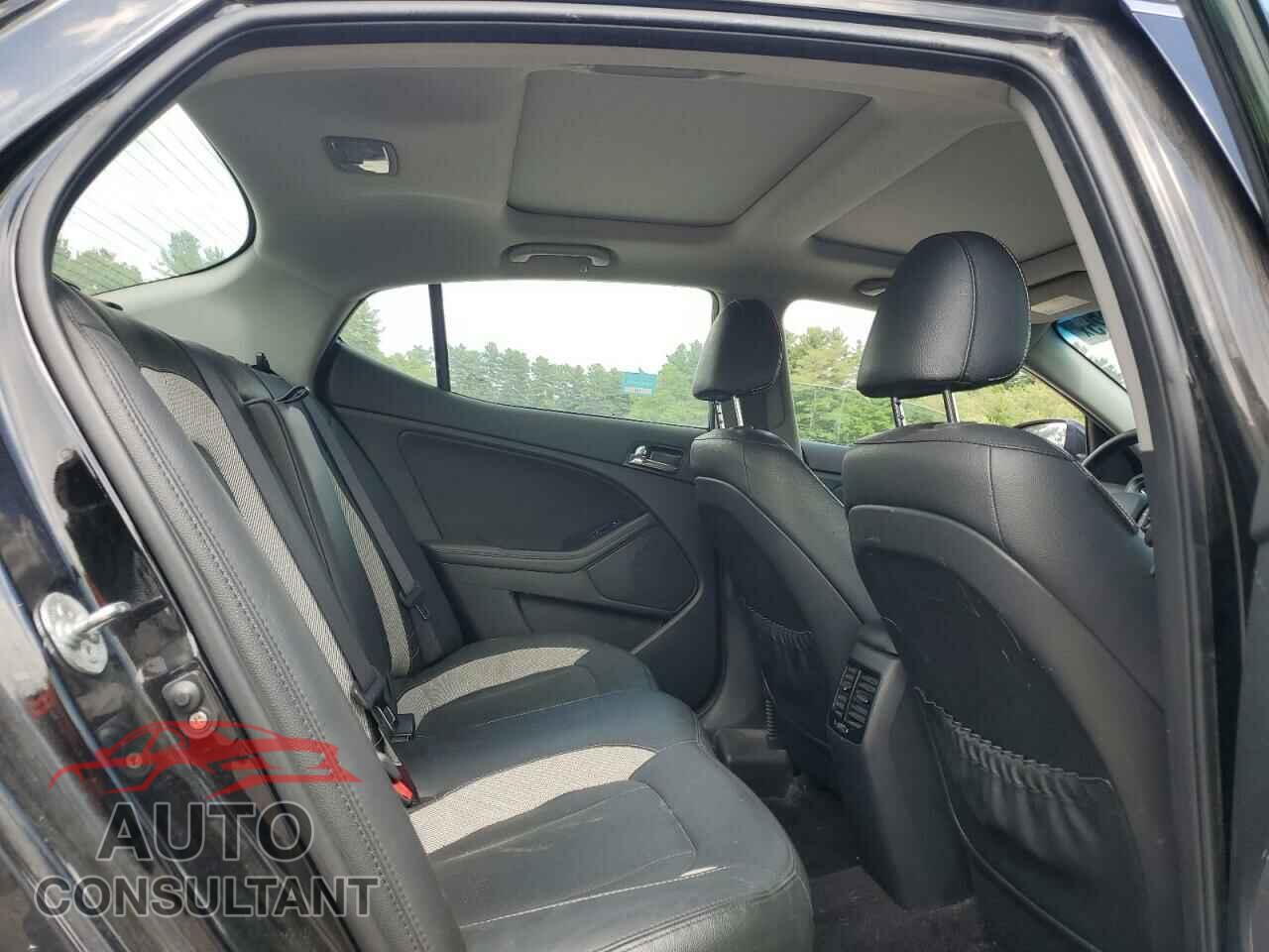 KIA OPTIMA 2011 - KNAGR4A63B5119310