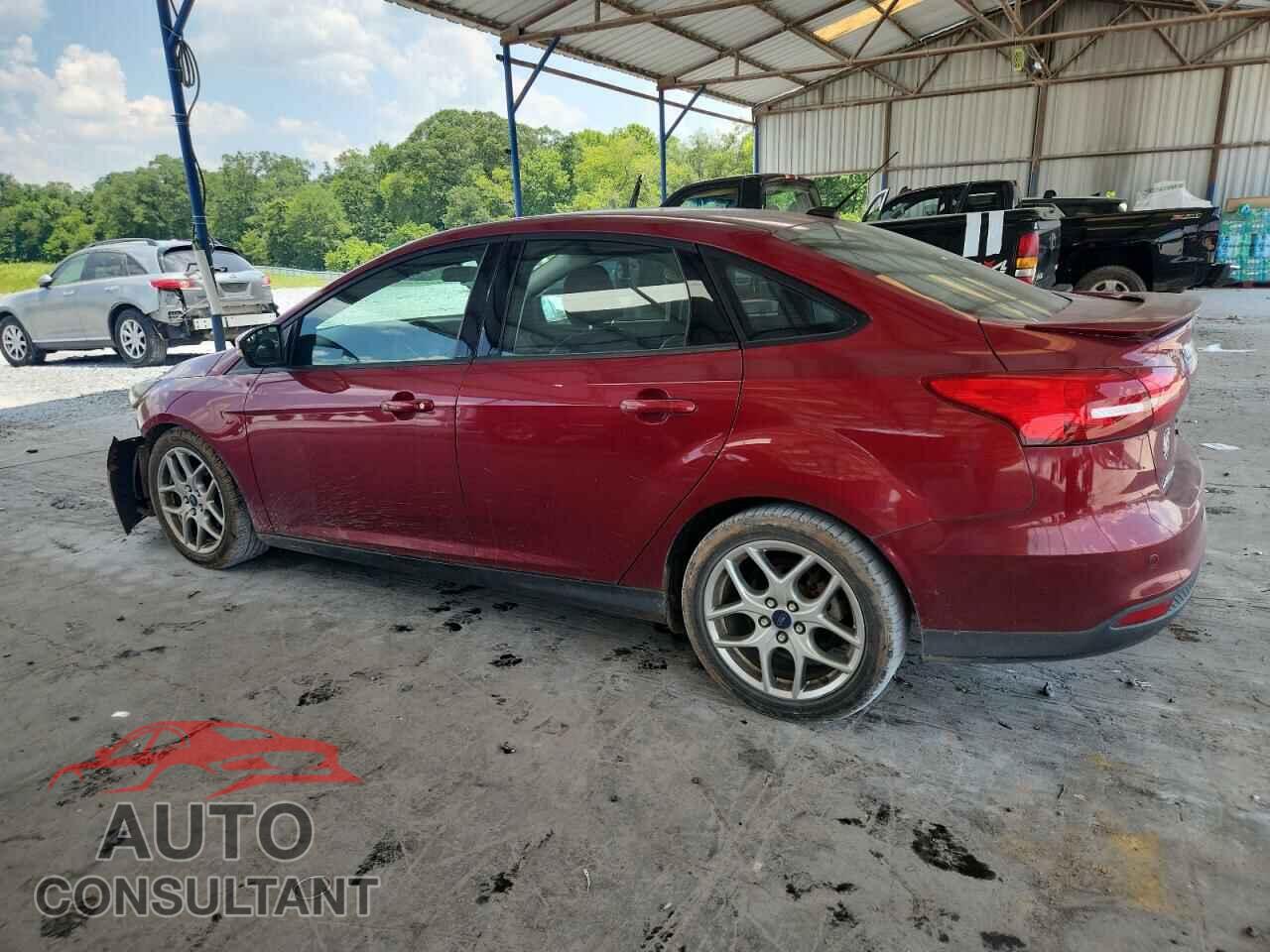 FORD FOCUS 2015 - 1FADP3F26FL344811