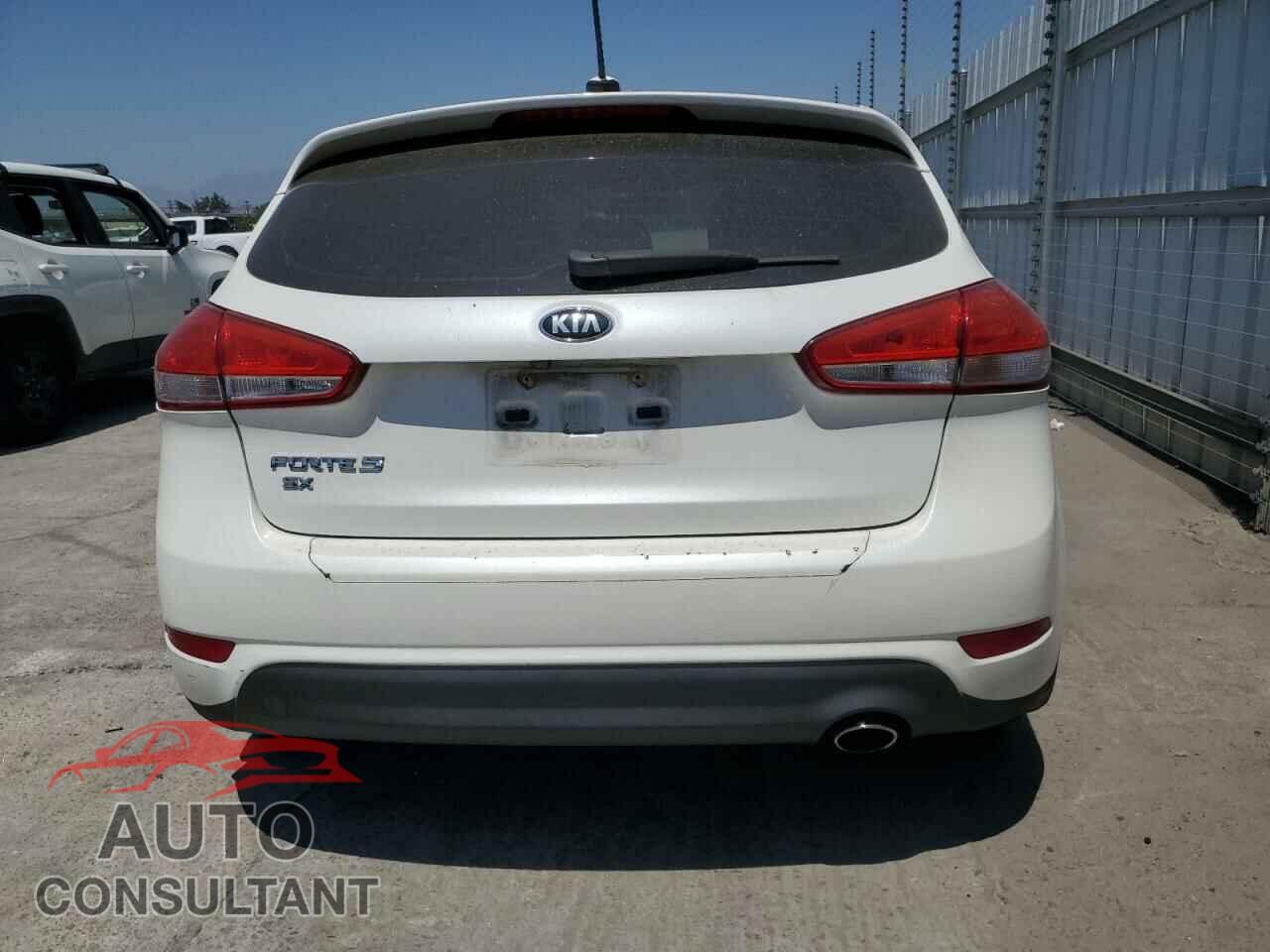 KIA FORTE 2017 - KNAFK5A82H5690951