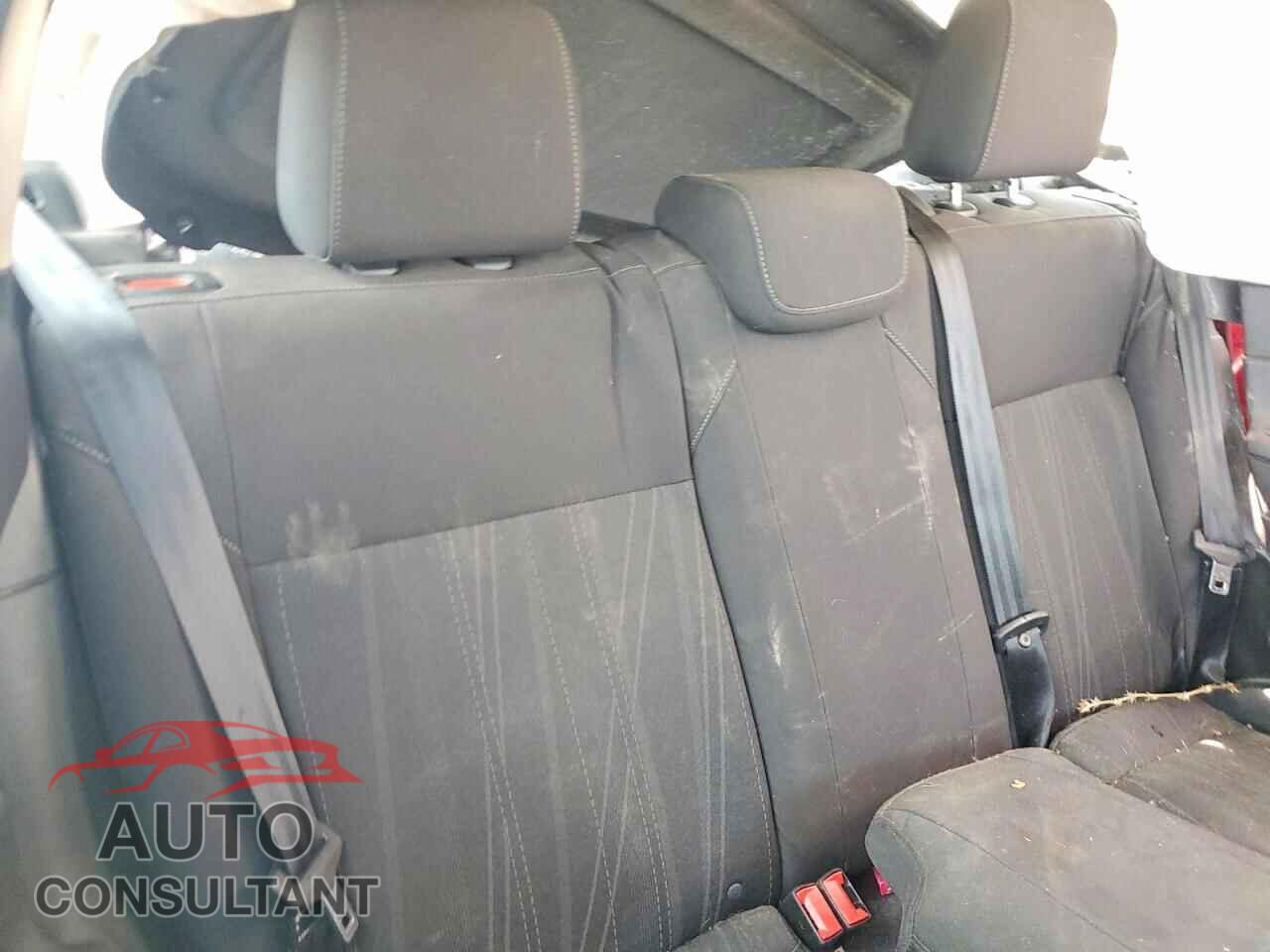 FORD FOCUS 2016 - 1FADP3K23GL314110