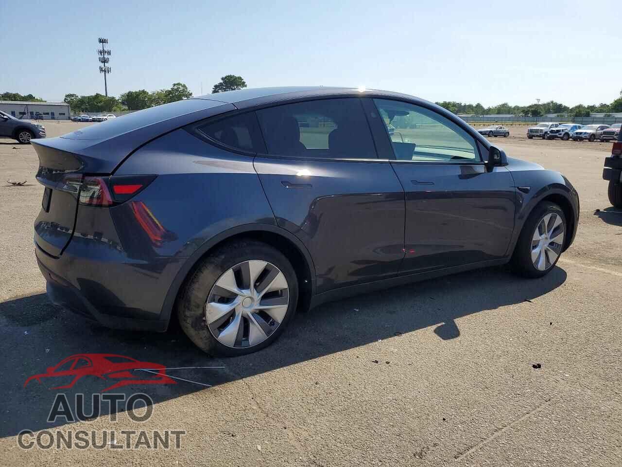 TESLA MODEL Y 2024 - 7SAYGDED3RF085340