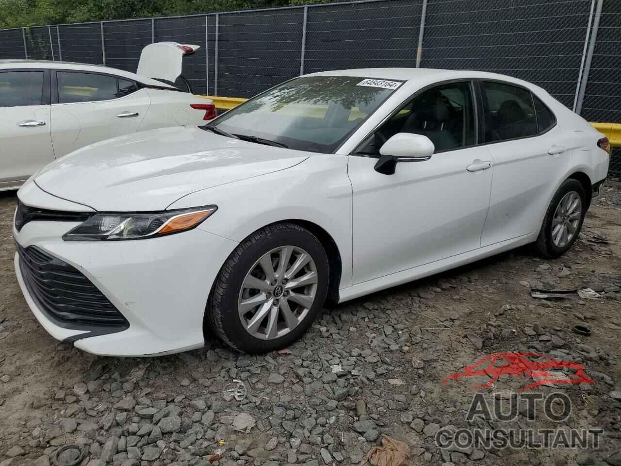 TOYOTA CAMRY 2018 - 4T1B11HK5JU158132