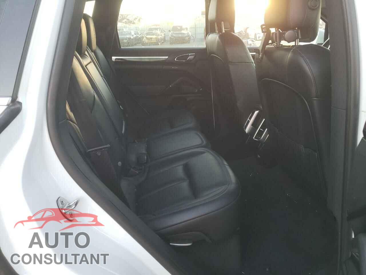 PORSCHE CAYENNE 2016 - WP1AA2A27GLA05300