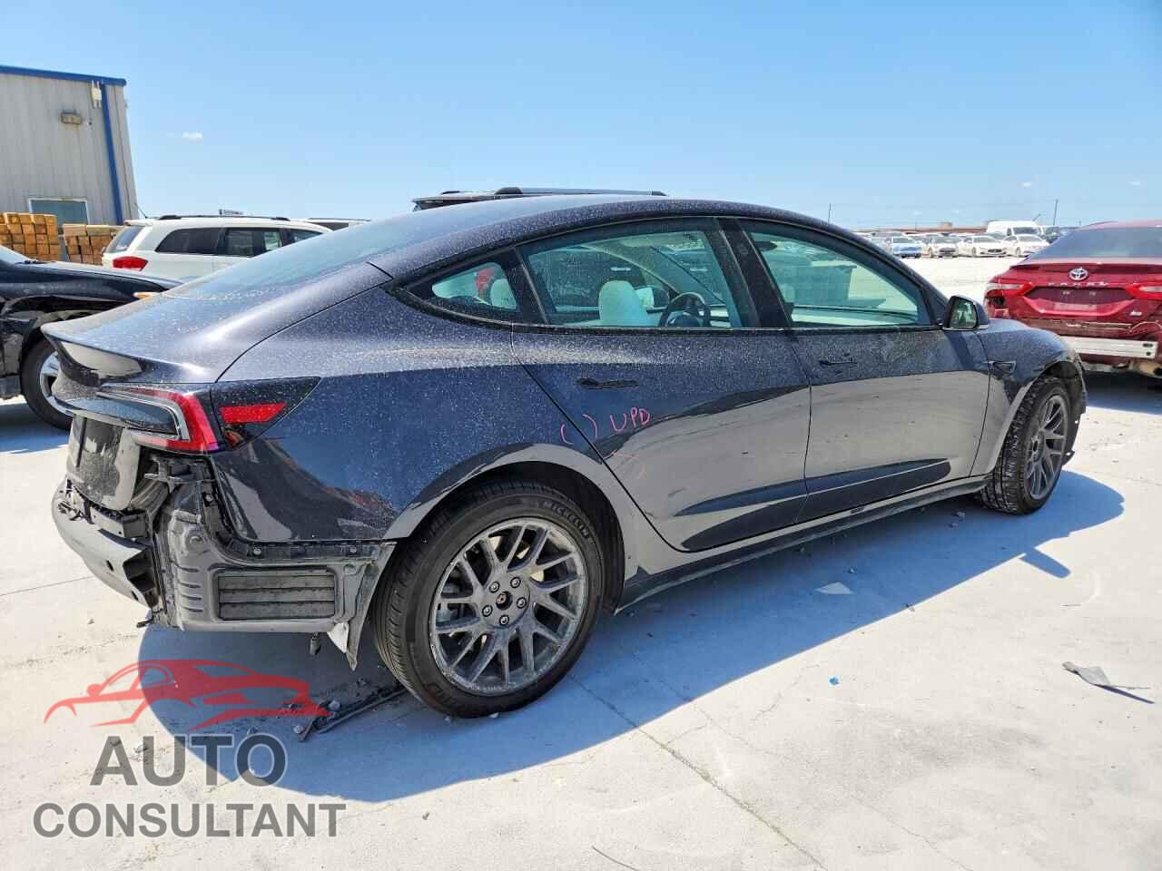 TESLA MODEL 3 2025 - 5YJ3E1EA1SF877705