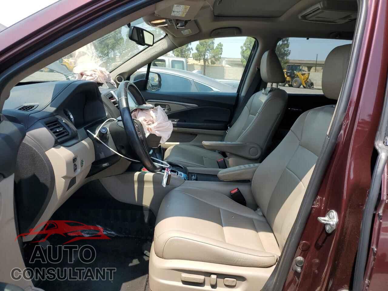 HONDA PILOT 2017 - 5FNYF5H89HB039191
