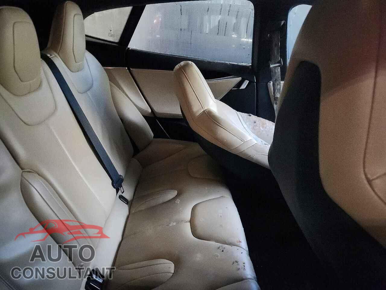 TESLA MODEL S 2016 - 5YJSA1E4XGF131505