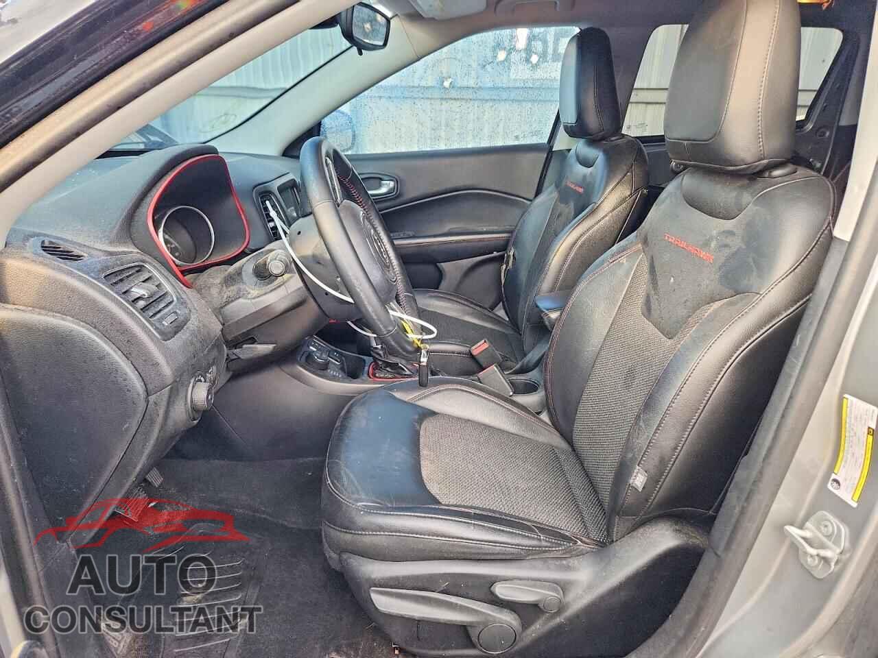 JEEP COMPASS 2018 - 3C4NJDDB9JT207349