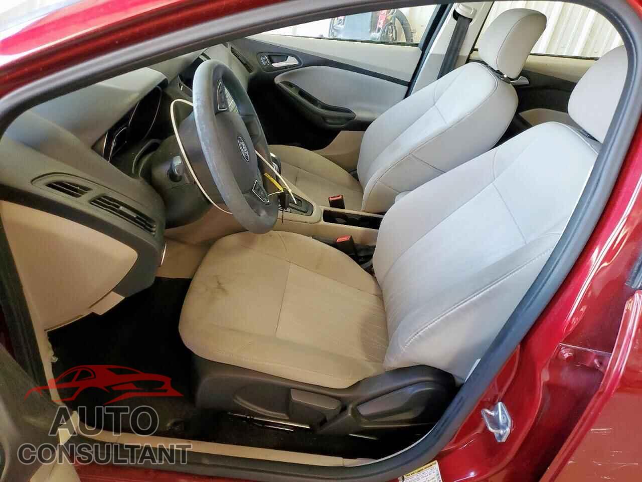 FORD FOCUS 2016 - 1FADP3F2XGL395181