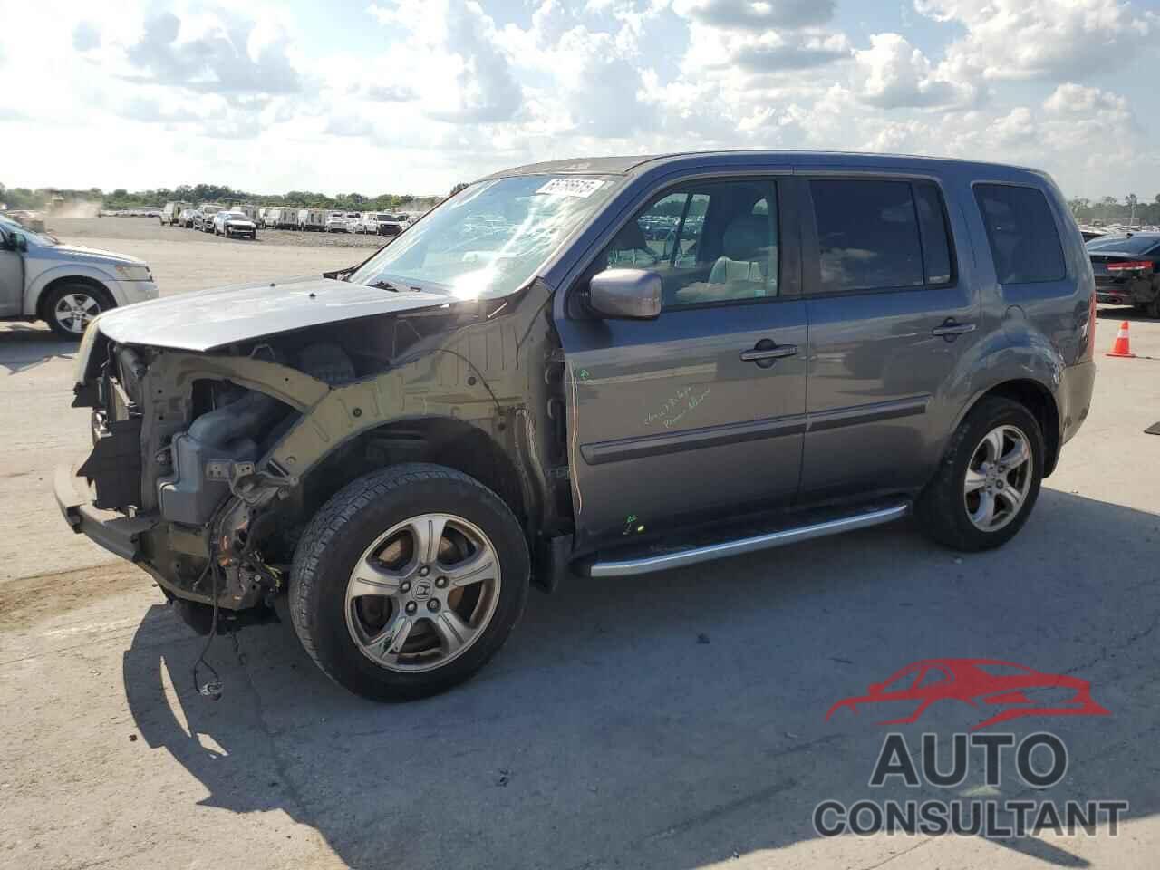 HONDA PILOT 2015 - 5FNYF4H55FB023003