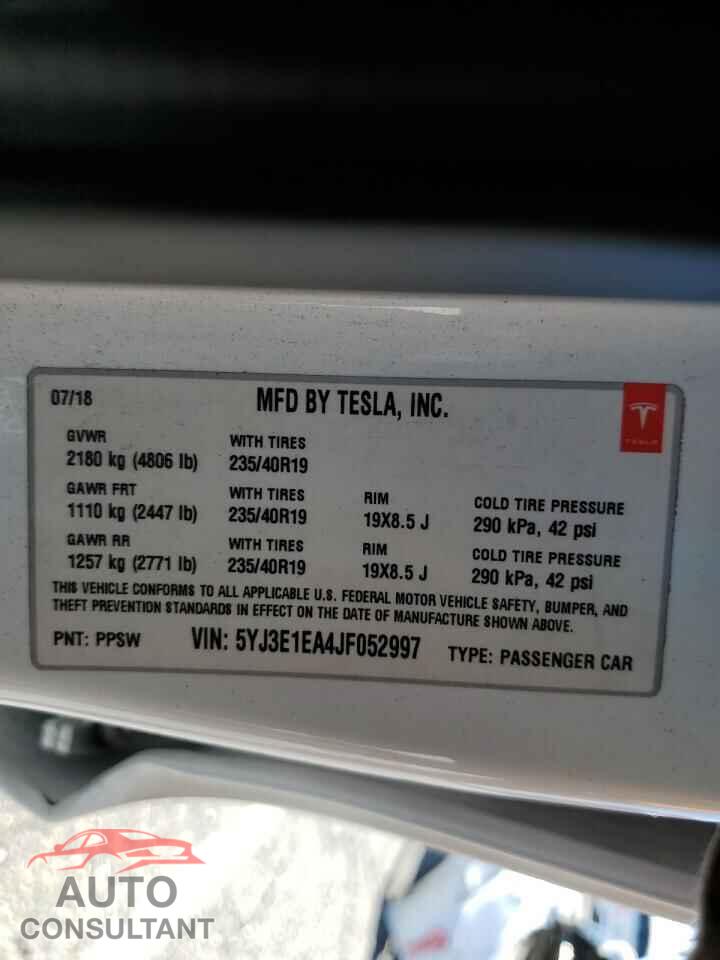 TESLA MODEL 3 2018 - 5YJ3E1EA4JF052997