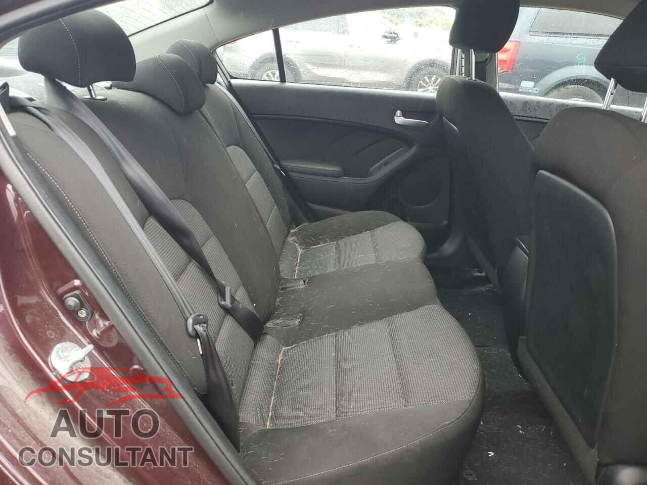 KIA FORTE 2017 - 3KPFK4A75HE134786
