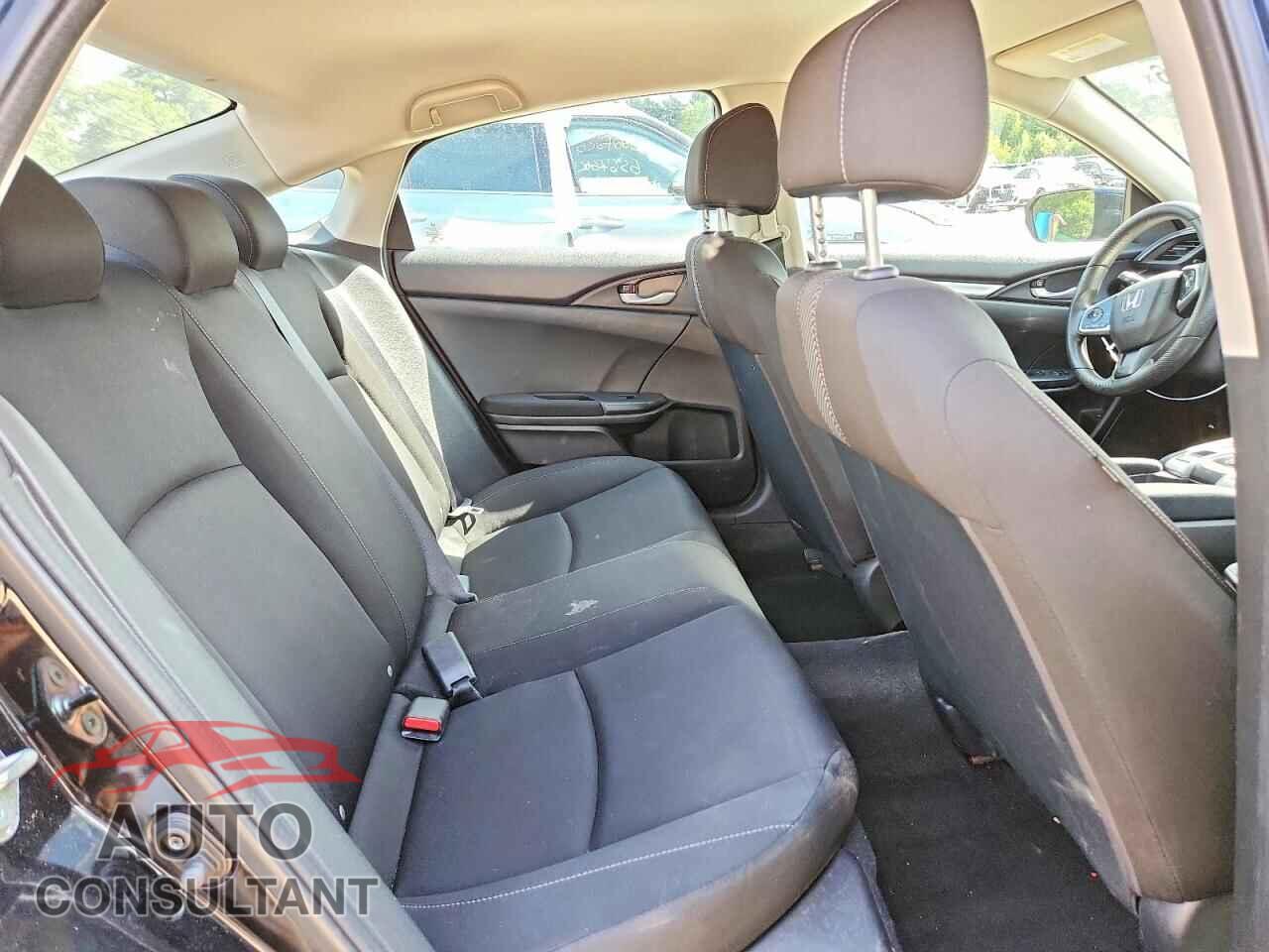 HONDA CIVIC 2017 - 2HGFC2F50HH574395
