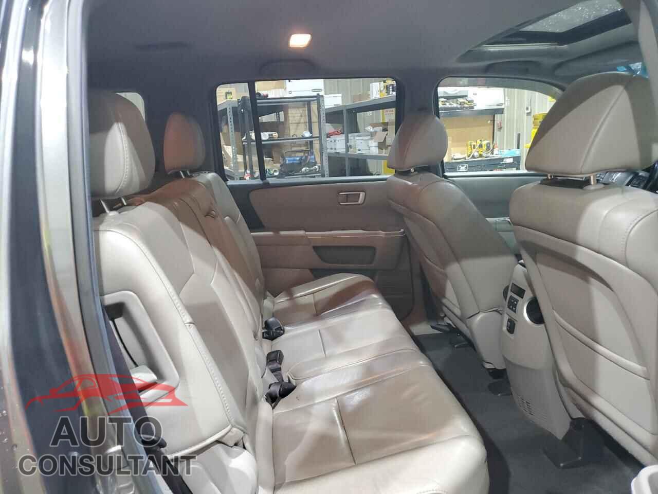 HONDA PILOT 2012 - 5FNYF4H5XCB081846