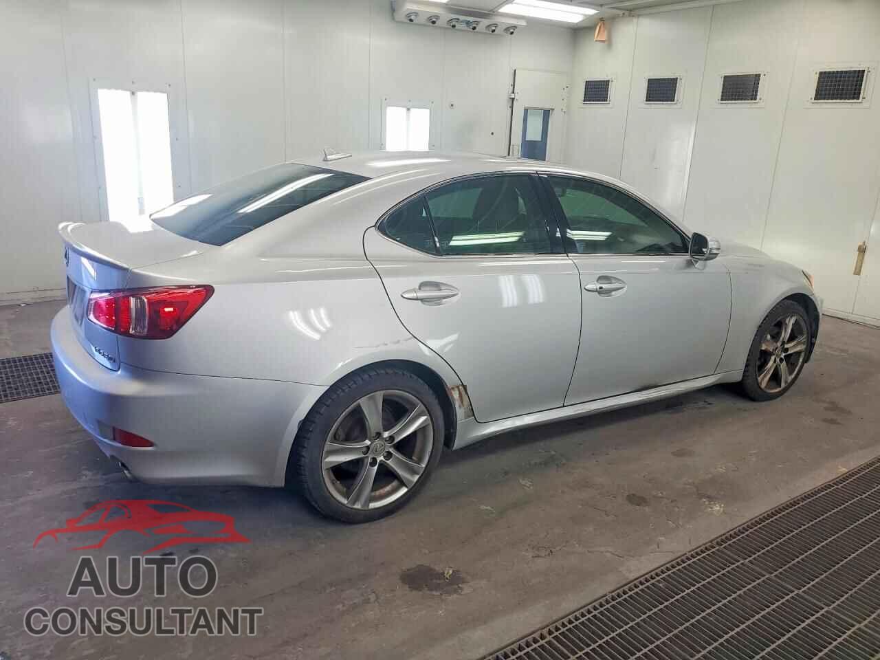 LEXUS IS 2011 - JTHBF5C23B5156670