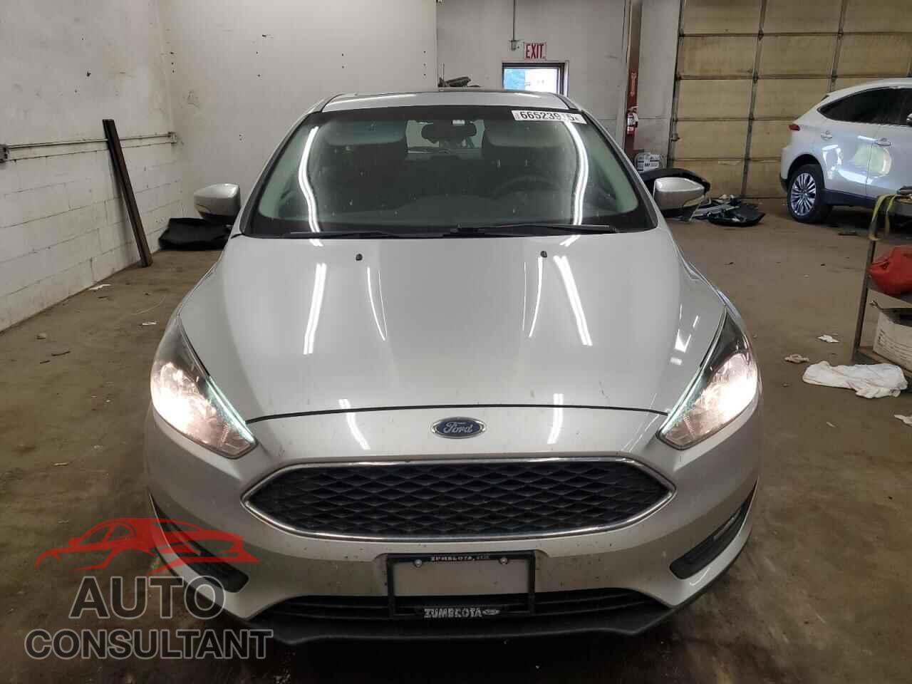 FORD FOCUS 2017 - 1FADP3M27HL245470