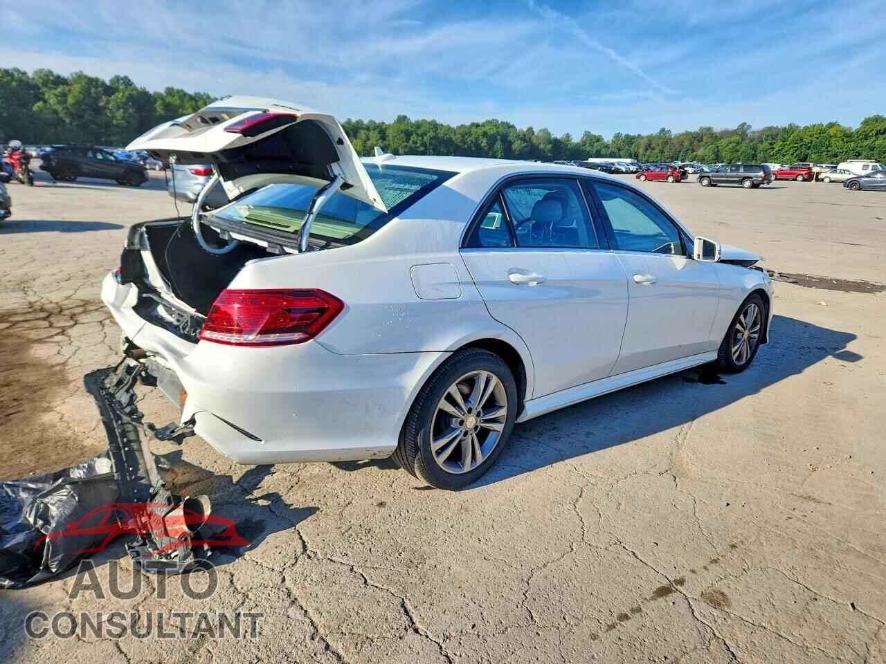 MERCEDES-BENZ E-CLASS 2016 - WDDHF9HBXGB200965