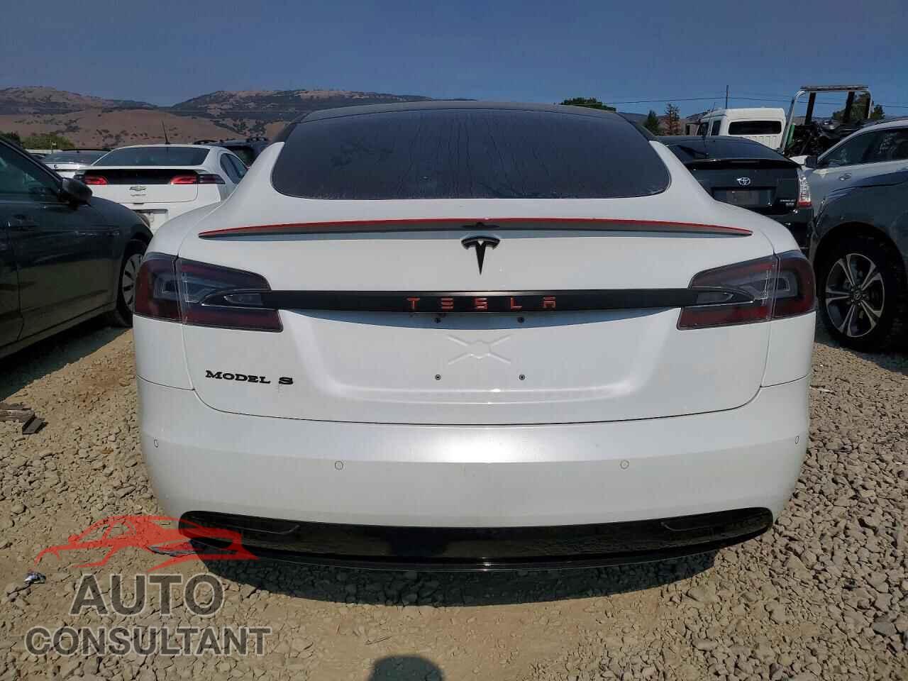 TESLA MODEL S 2017 - 5YJSA1E14HF191318