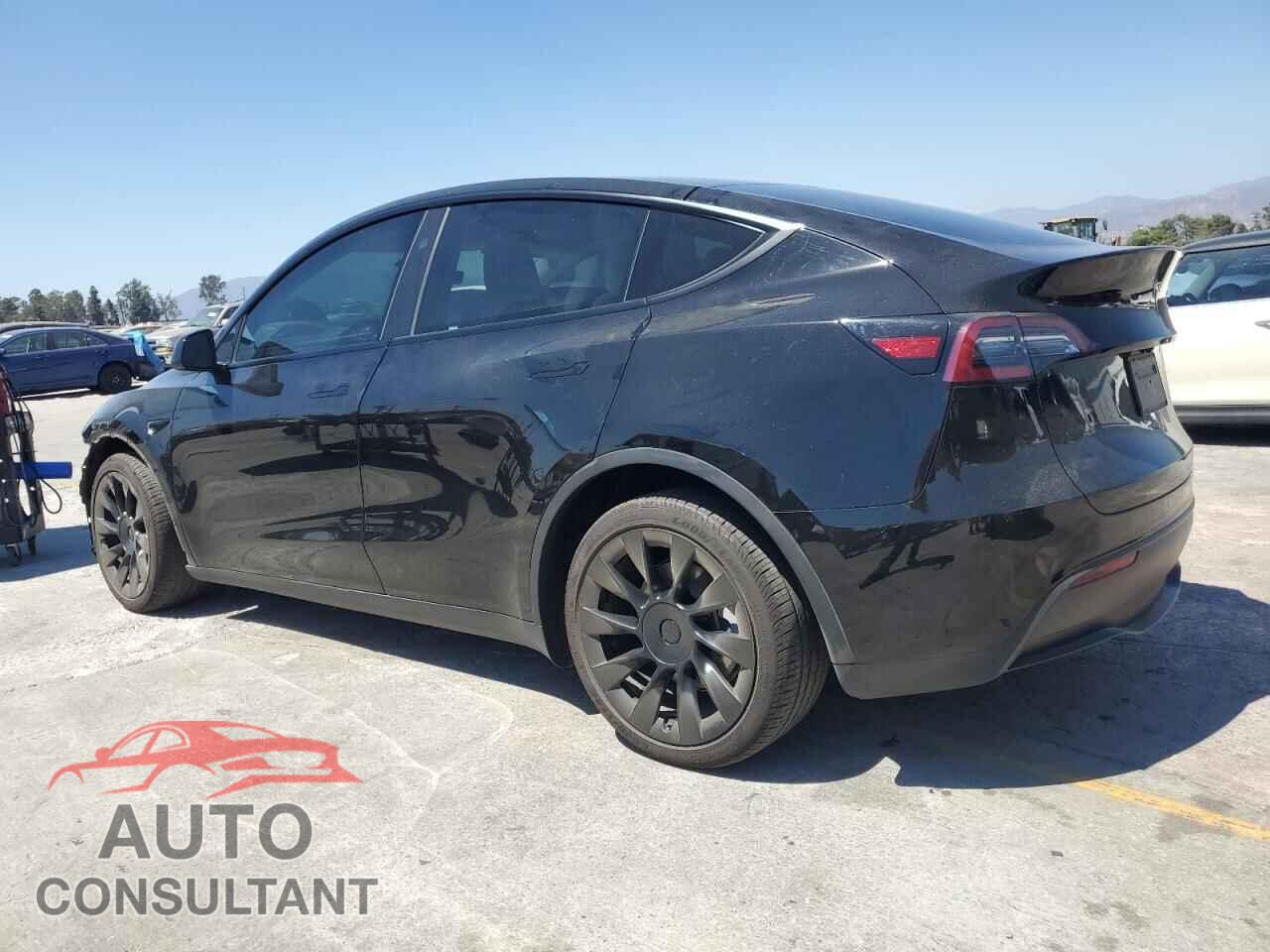 TESLA MODEL Y 2024 - 7SAYGDED6RF101479