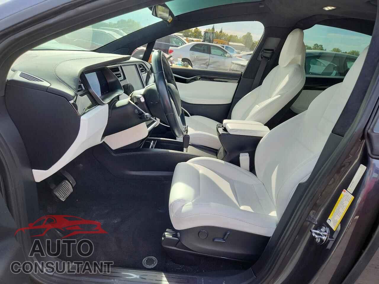 TESLA MODEL X 2017 - 5YJXCBE25HF060462
