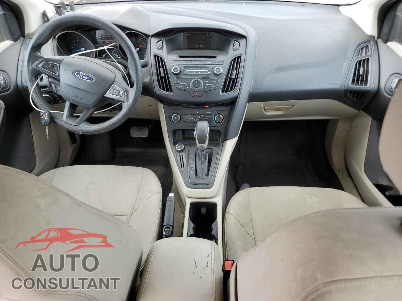 FORD FOCUS 2017 - 1FADP3F21HL277019