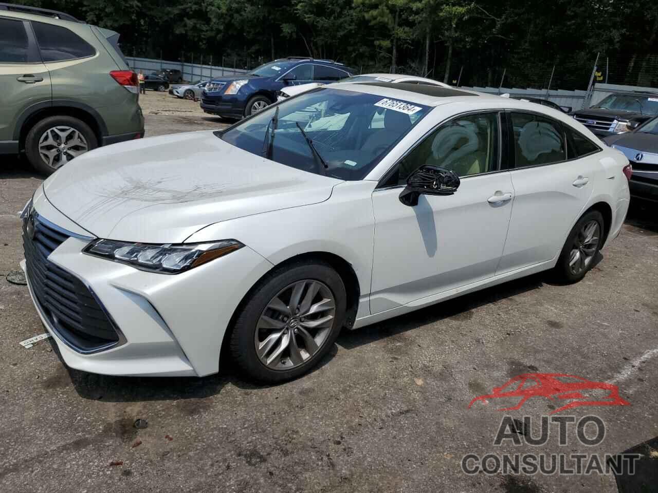 TOYOTA AVALON 2019 - 4T1BZ1FB8KU020937