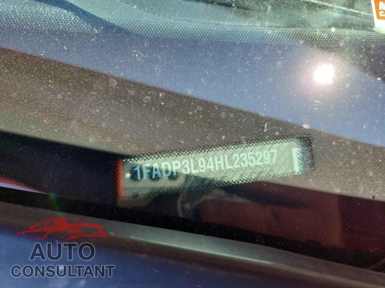 FORD FOCUS 2017 - 1FADP3L94HL235297
