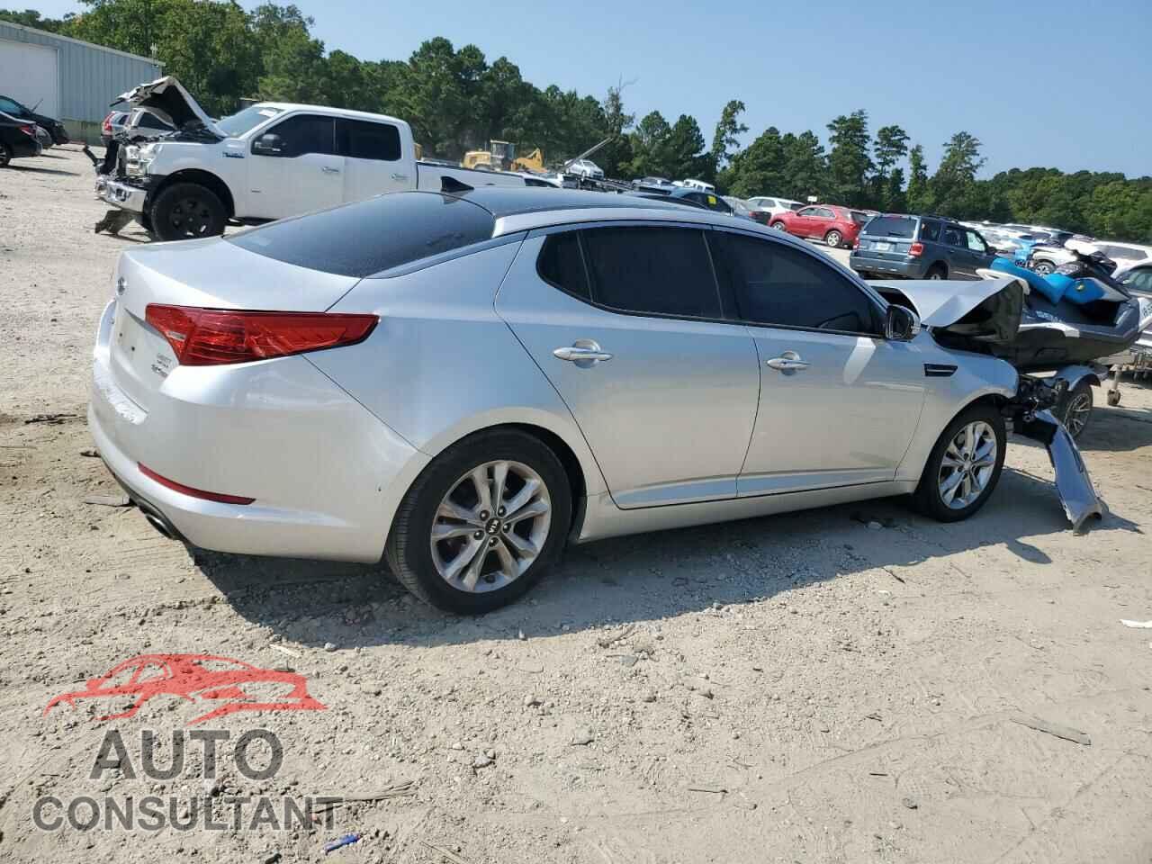 KIA OPTIMA 2011 - KNAGN4A73B5113236