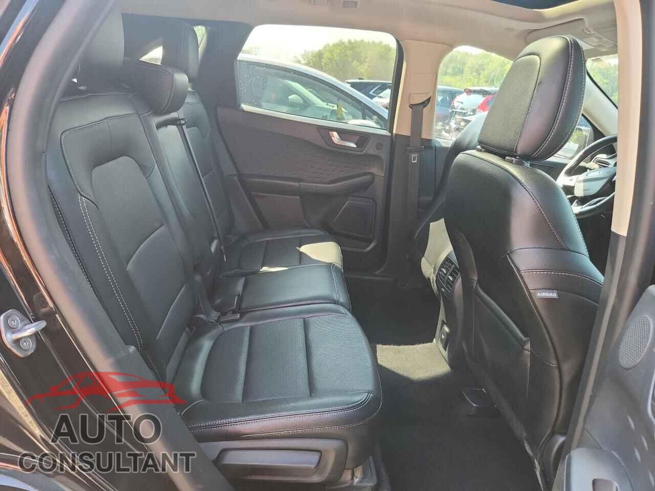 FORD ESCAPE 2020 - 1FMCU9J96LUA25626