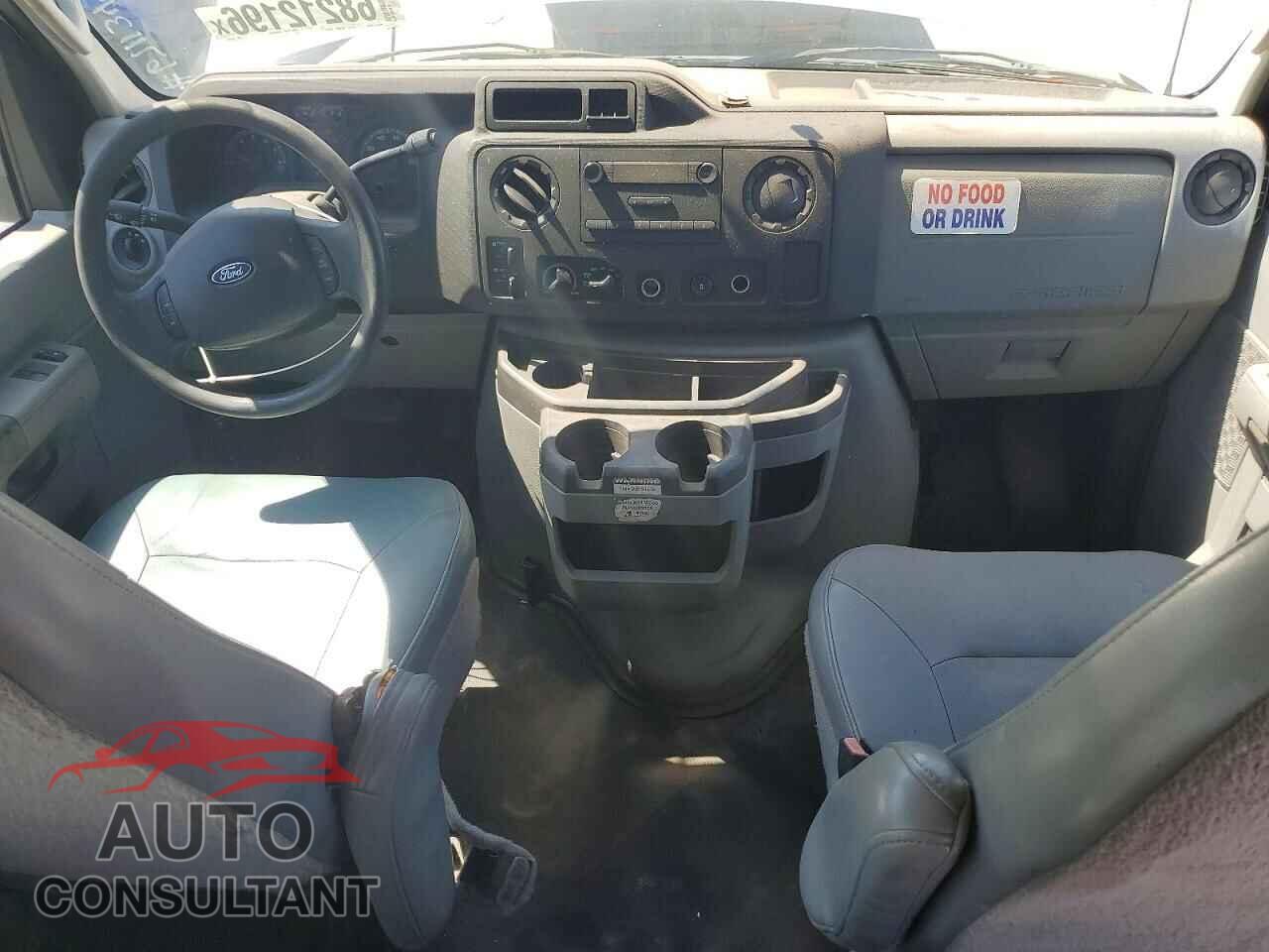 FORD ECONOLINE 2009 - 1FBSS31L09DA63350