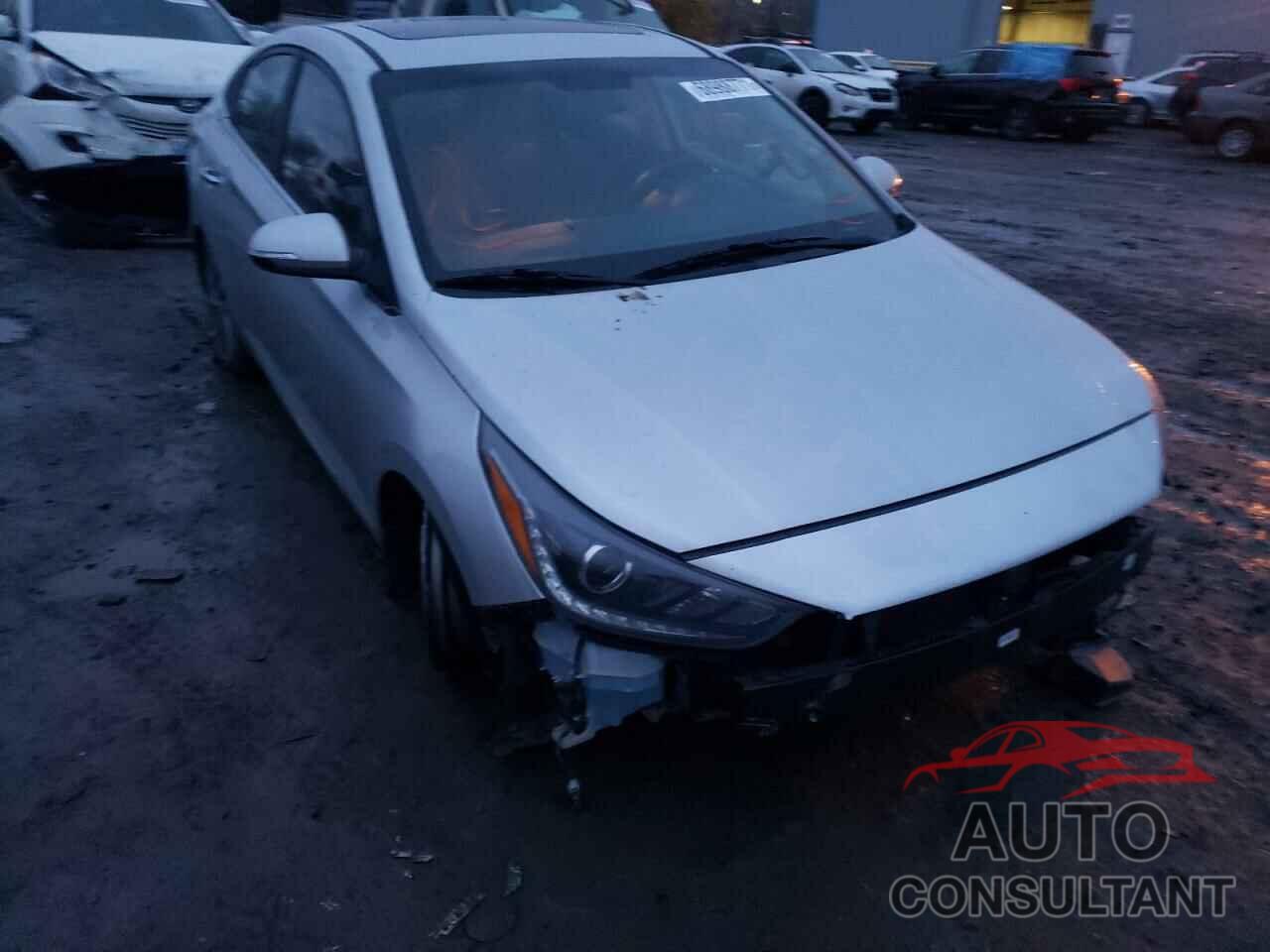 HYUNDAI ACCENT 2018 - 3KPC34A39JE032247