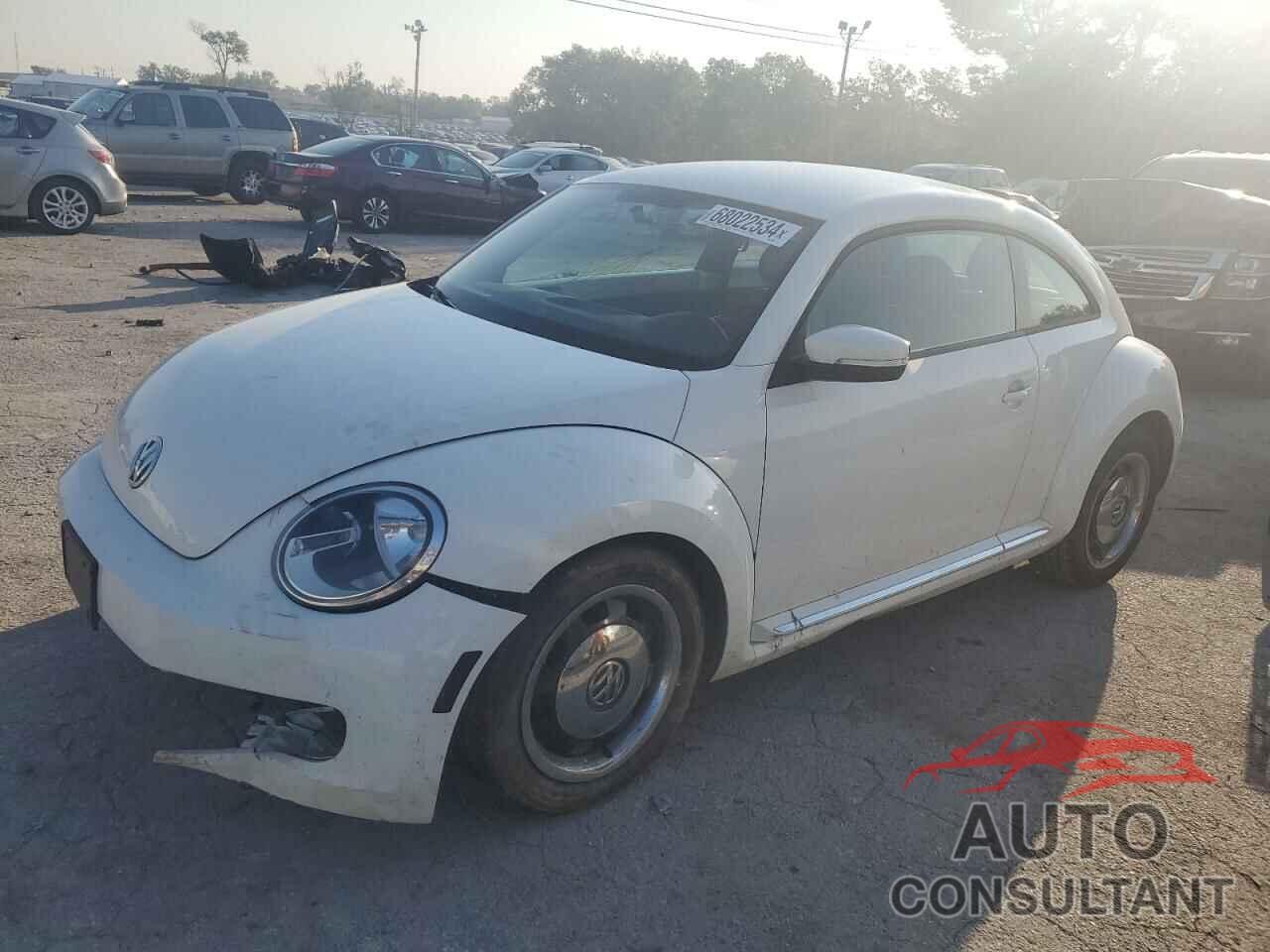 VOLKSWAGEN BEETLE 2013 - 3VWJP7AT0DM670052