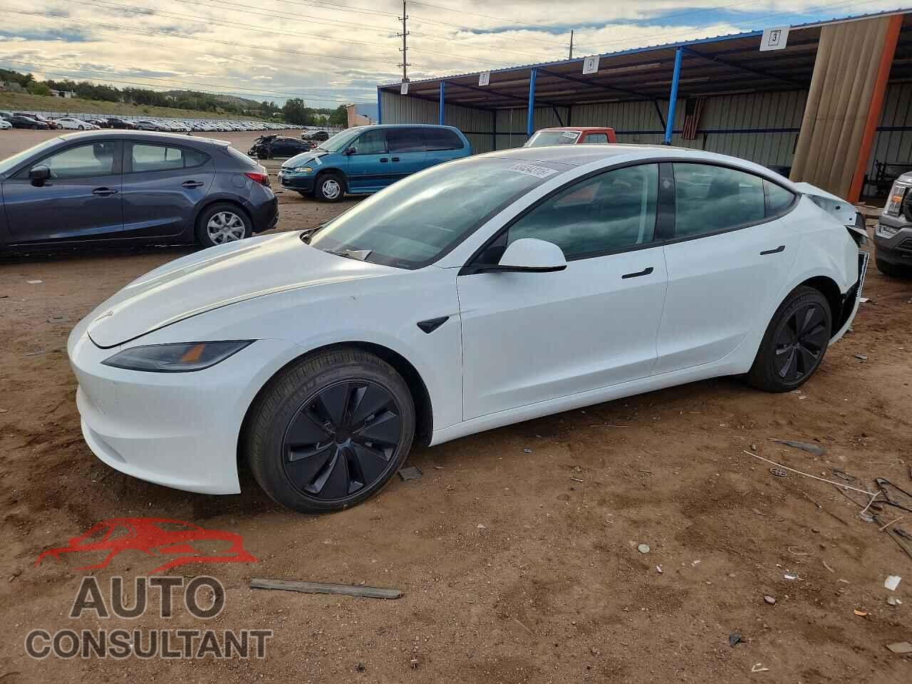 TESLA MODEL 3 2026 - 5YJ3E1EB3TF219619