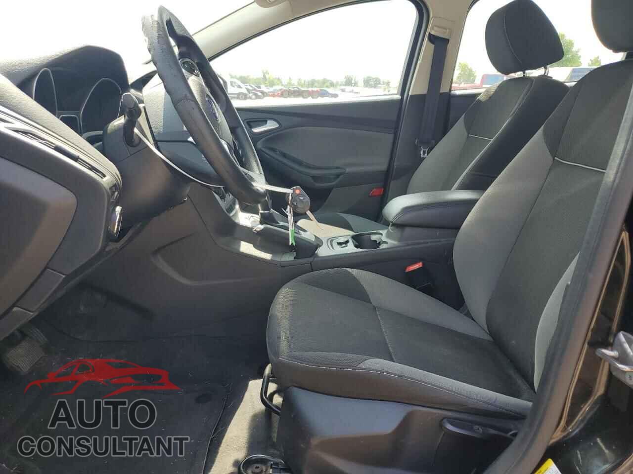 FORD FOCUS 2014 - 1FADP3F2XEL394321