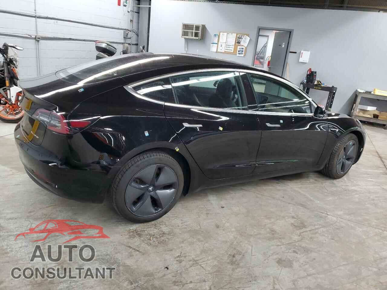 TESLA MODEL 3 2018 - 5YJ3E1EB5JF144239