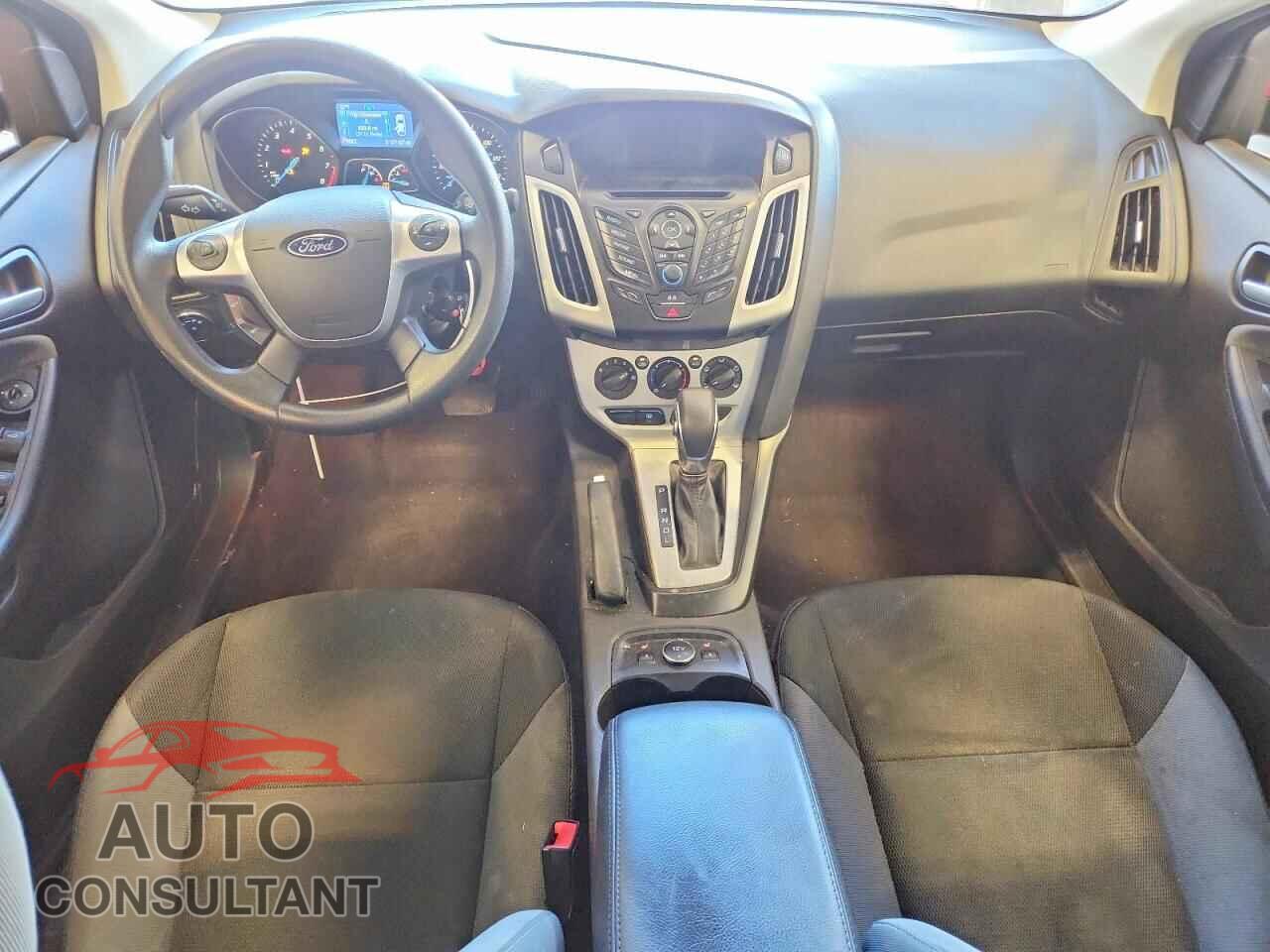 FORD FOCUS 2014 - 1FADP3F23EL280290