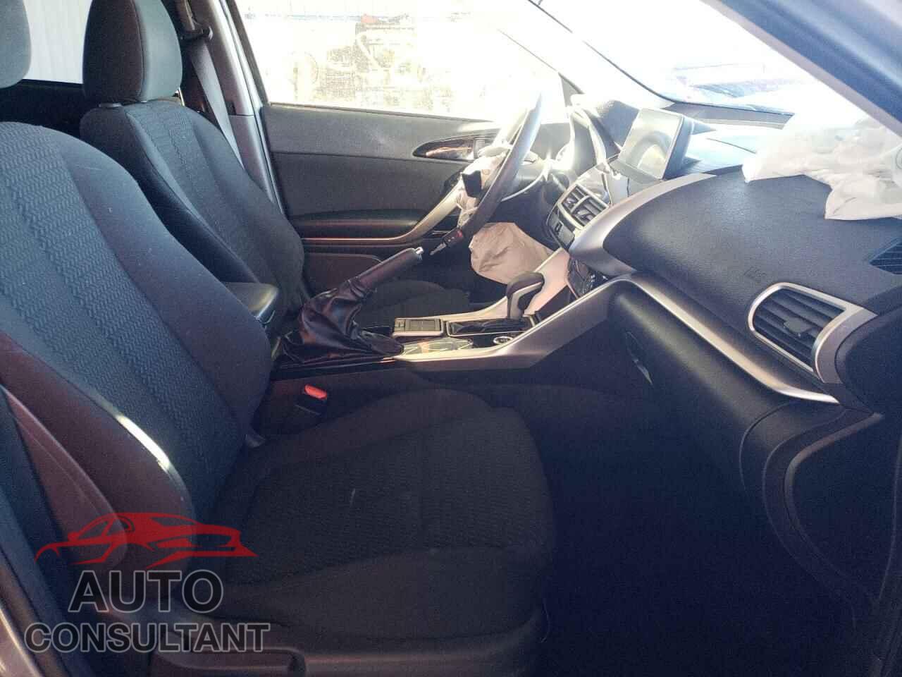 MITSUBISHI ECLIPSE 2019 - JA4AT4AA3KZ021086