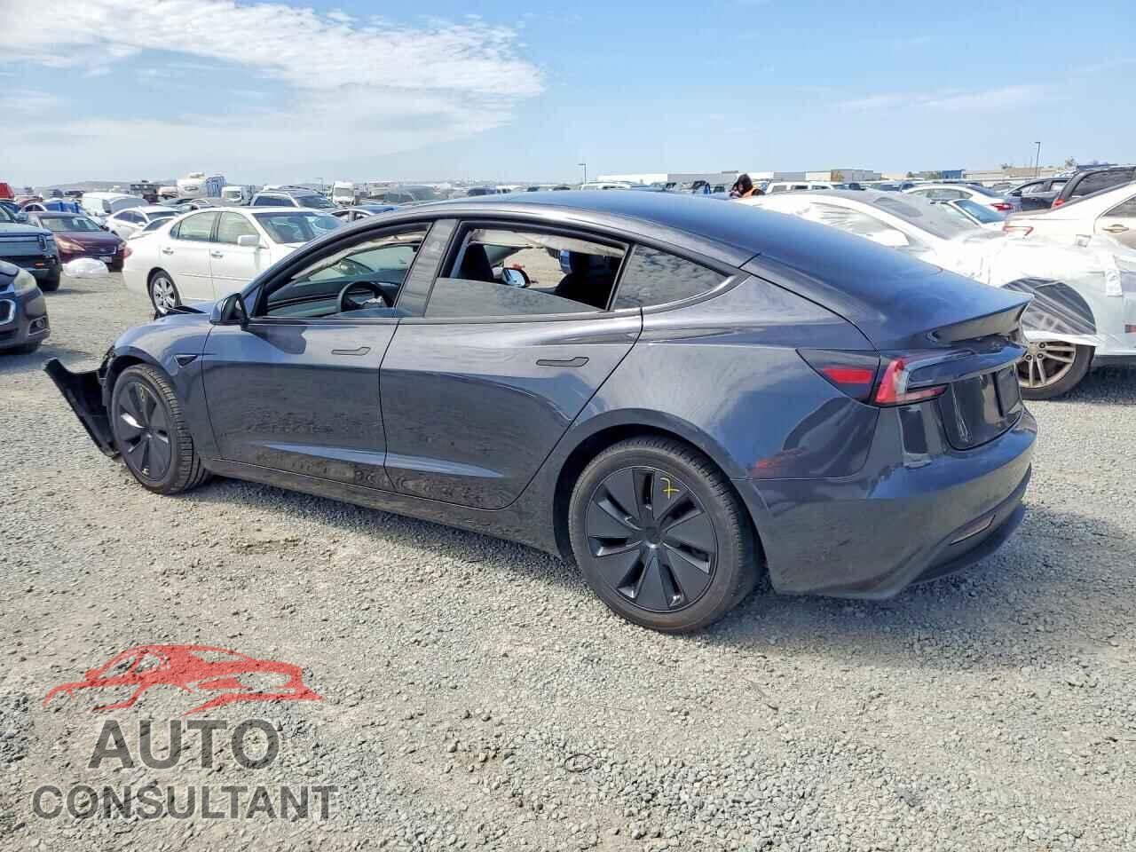 TESLA MODEL 3 2024 - 5YJ3E1EA0RF784457