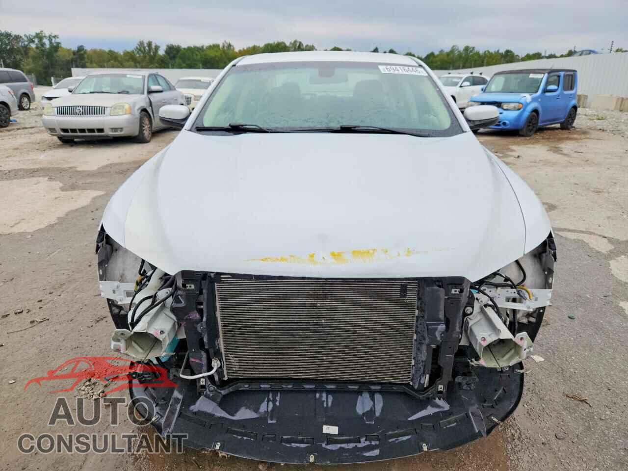 FORD TAURUS 2019 - 1FAHP2E85KG109062