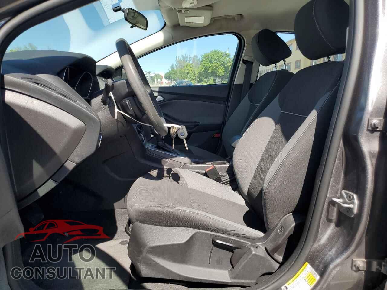 FORD FOCUS 2014 - 1FADP3F28EL135519
