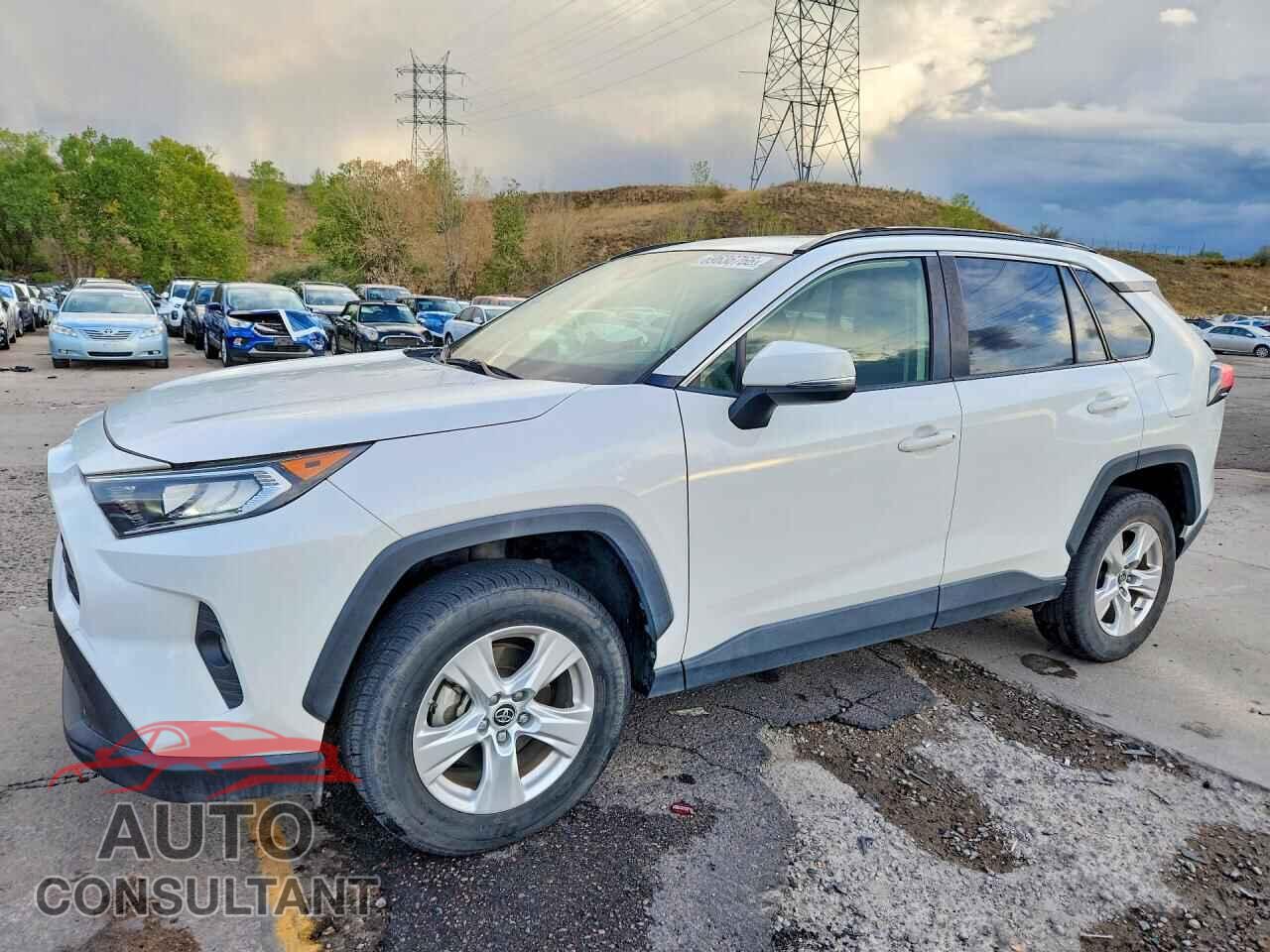 TOYOTA RAV4 2019 - JTMP1RFV7KJ002084