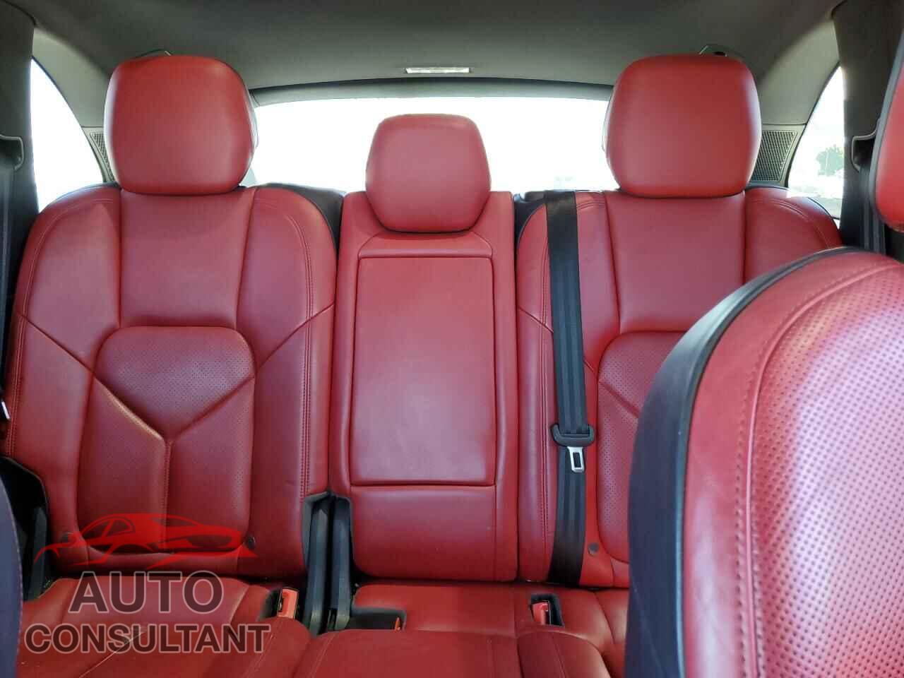PORSCHE CAYENNE 2016 - WP1AB2A24GLA96765