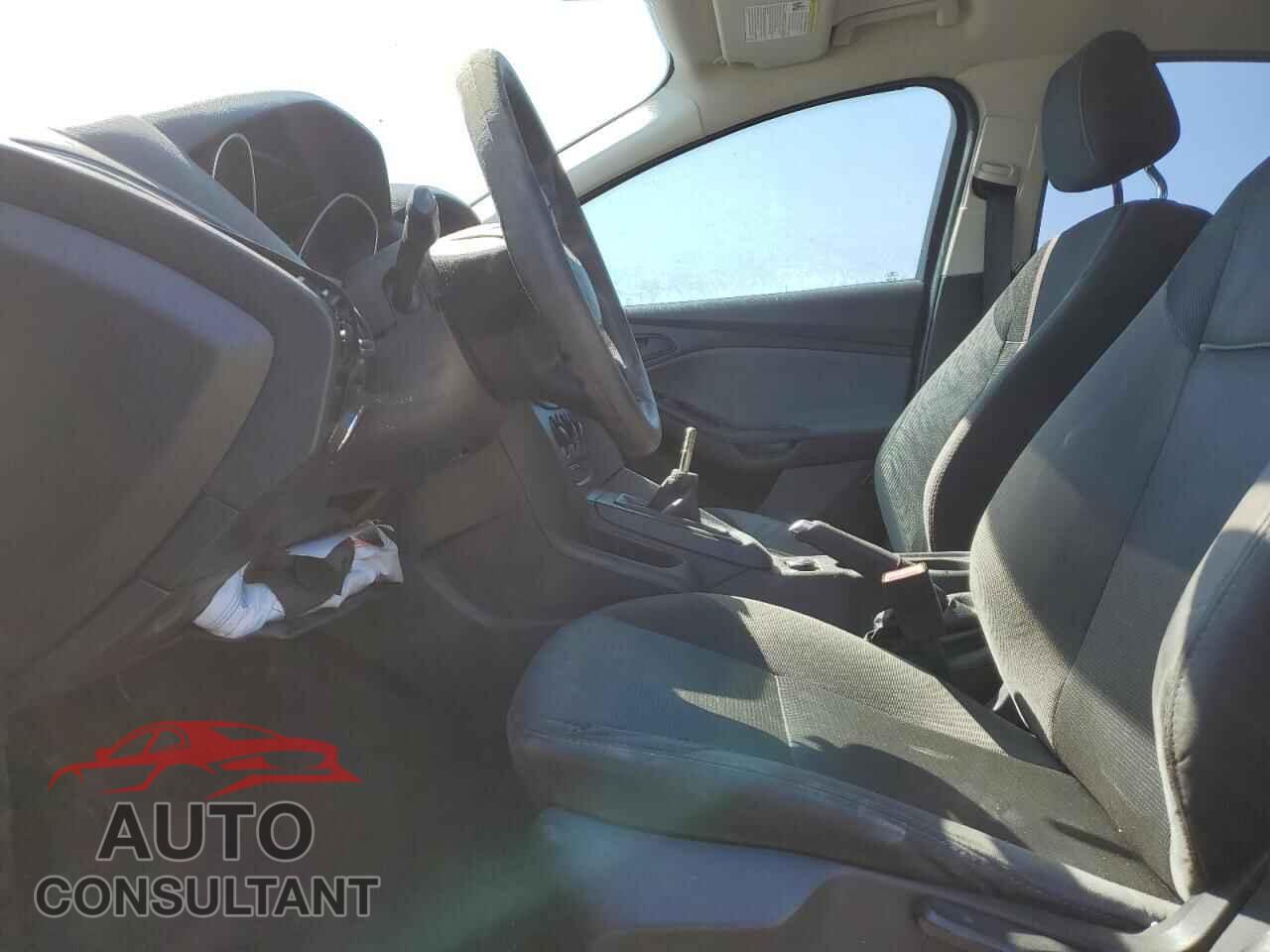 FORD FOCUS 2013 - 1FADP3E2XDL108337