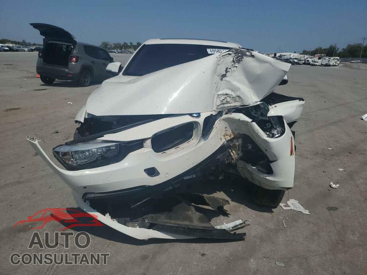 BMW 3 SERIES 2016 - WBA8E5G5XGNU19972