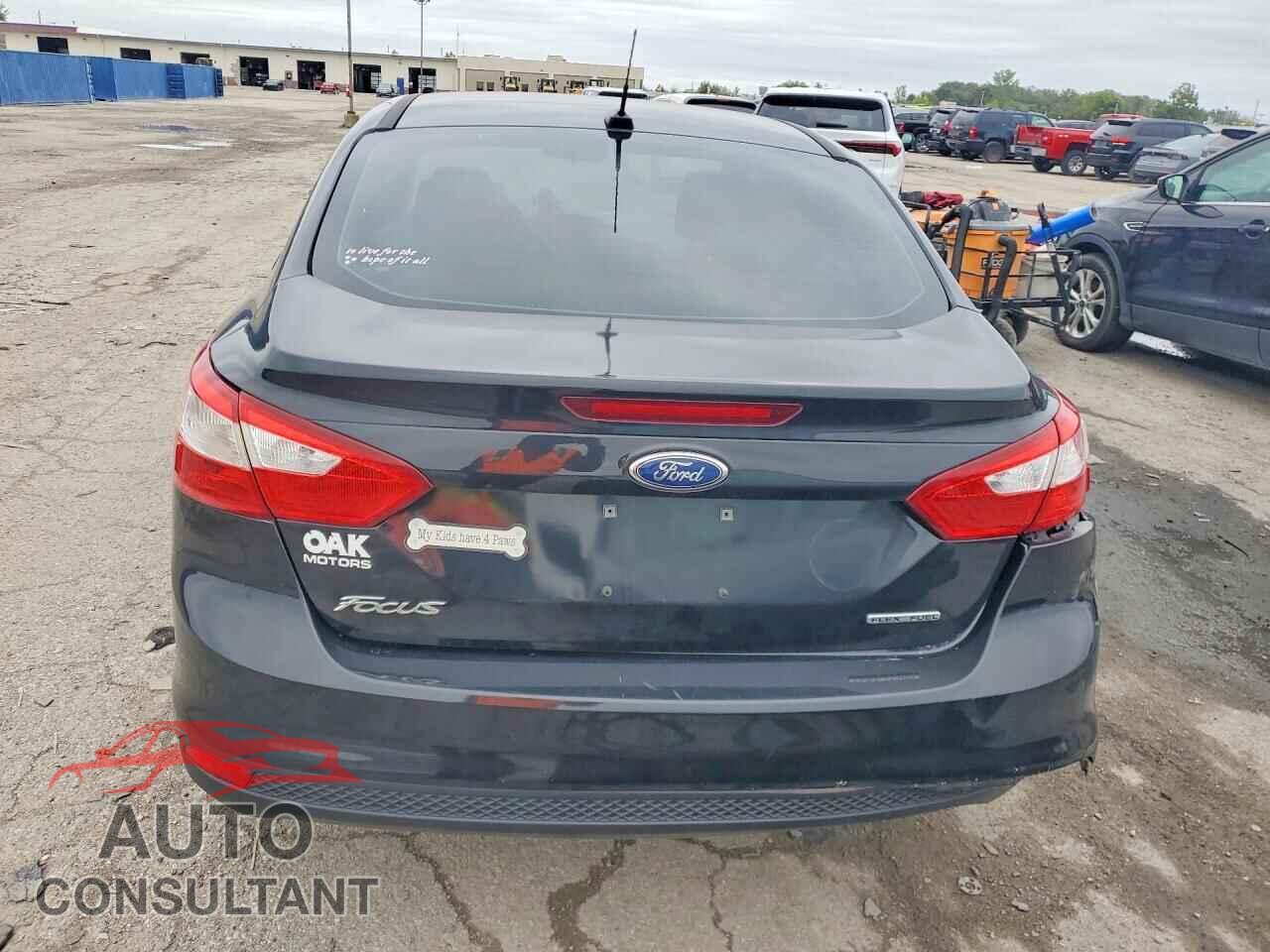 FORD FOCUS 2014 - 1FADP3E23EL281294