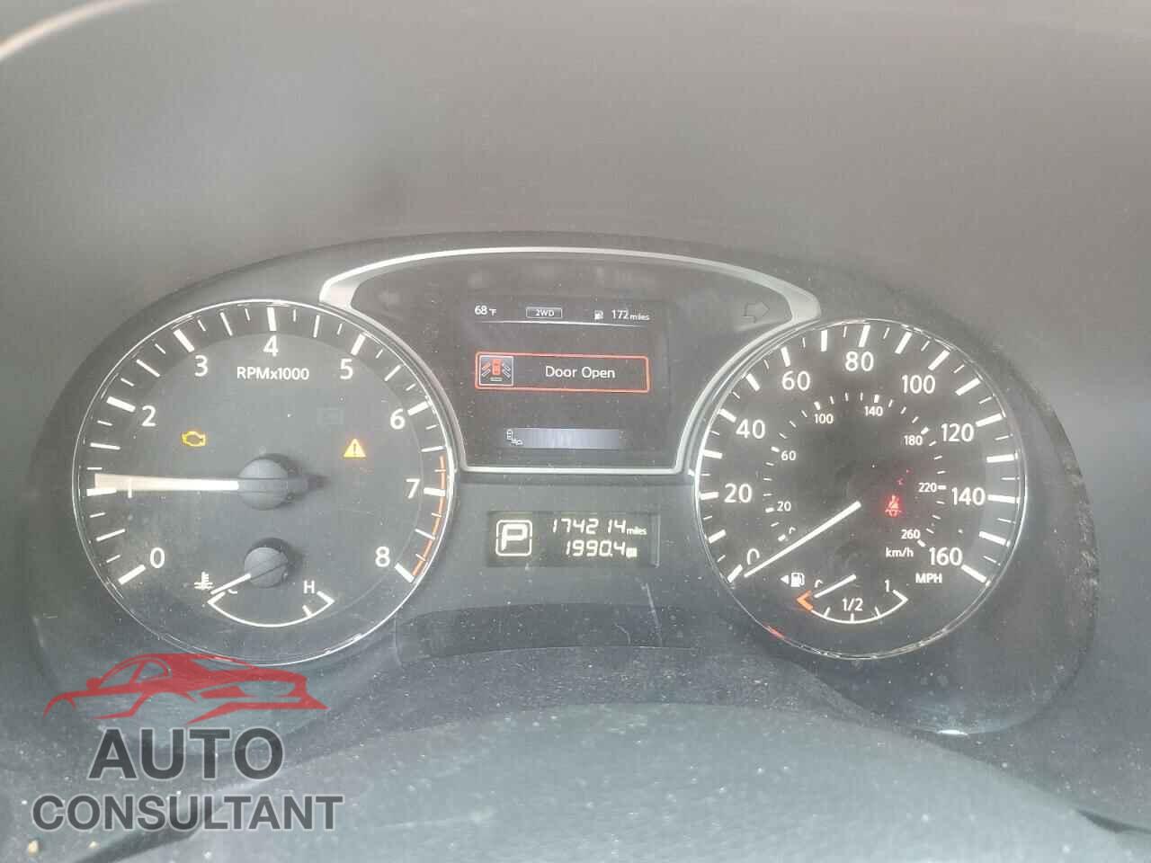 NISSAN PATHFINDER 2015 - 5N1AR2MM5FC718875
