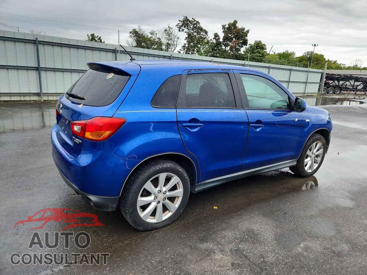 MITSUBISHI OUTLANDER 2015 - 4A4AP3AU4FE012577