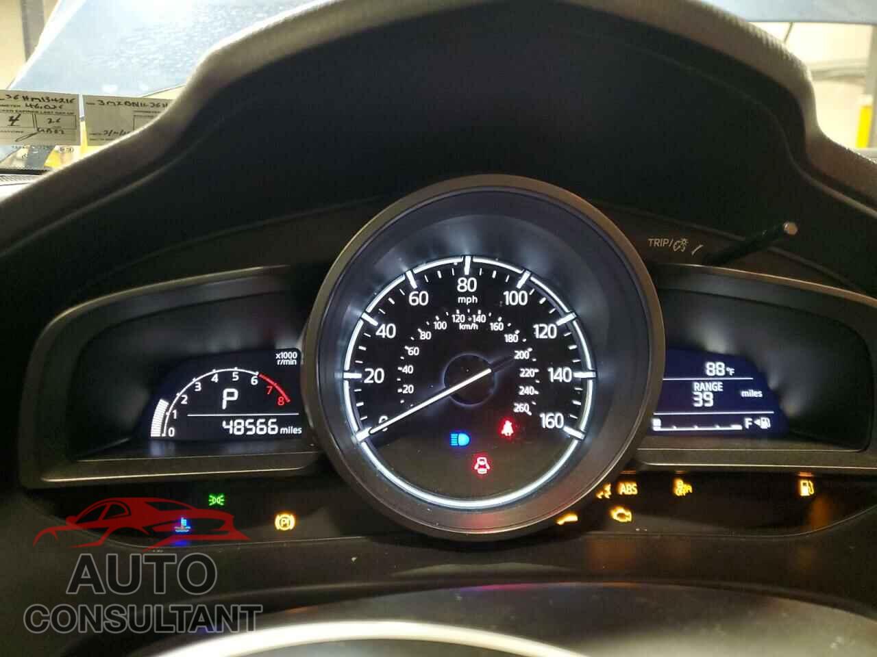 MAZDA 3 2017 - 3MZBN1L36HM134216
