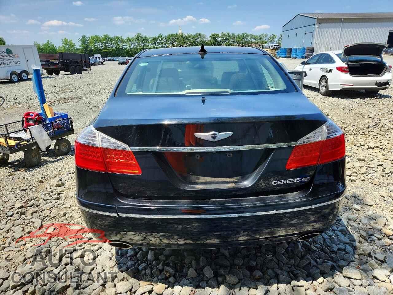 HYUNDAI GENESIS 2011 - KMHGC4DF5BU146008